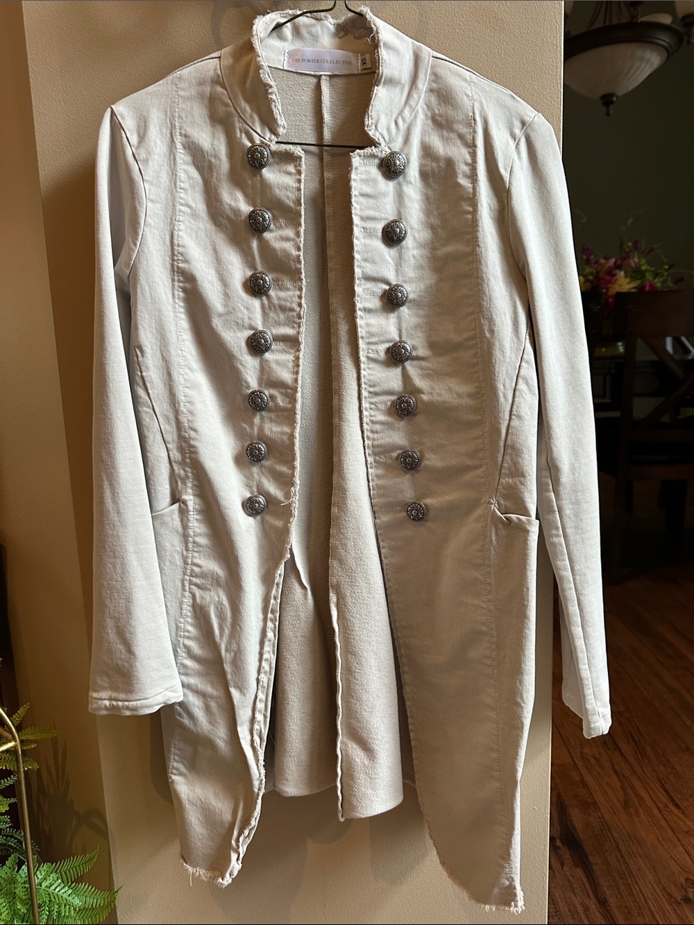 The Porter CollectiveWomen’s Cream Military-Style Blazer Jacket